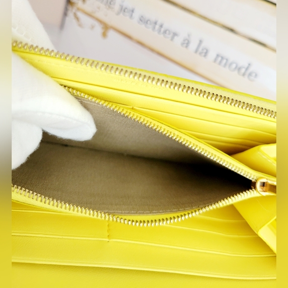 Celine Wallet Leather Bi-color Neon Yellow Beige Continental Large Zippy EUC - Picture 7 of 16